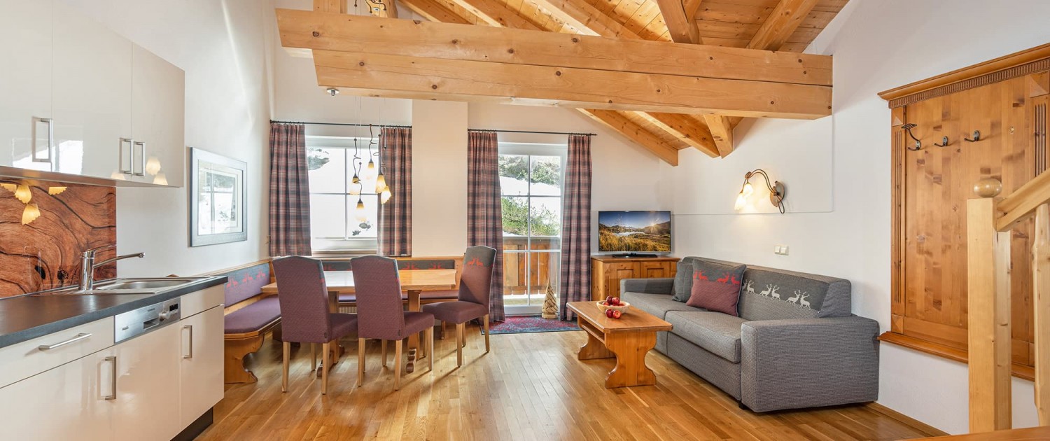 Wohnen in schönen, gemütlichen Appartements, Suiten und Zimmern im Apparthotel Schrotteralm & Almschlössl in Obertauern - direkt an der Piste