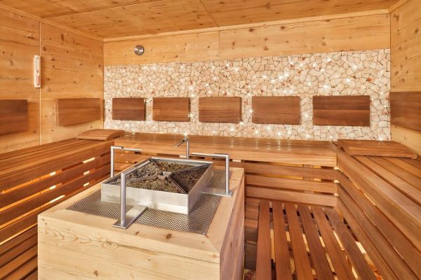 Wellnesshotel mit Panorama-Hallenbad und Wellness-Oase